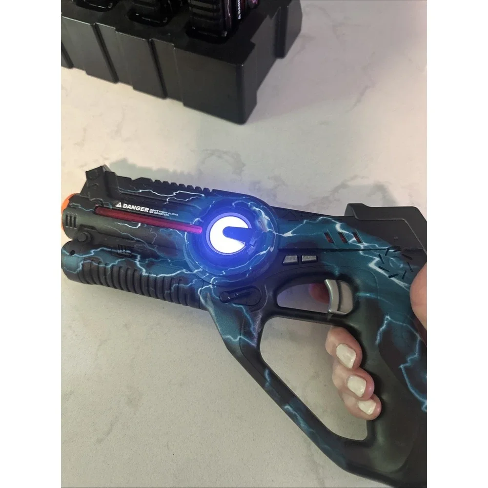 BCP Rechargeable Laser Tag Set 2-4 Players  4 Blasters Charging Dock